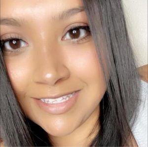 Meet your Posher, Melissa